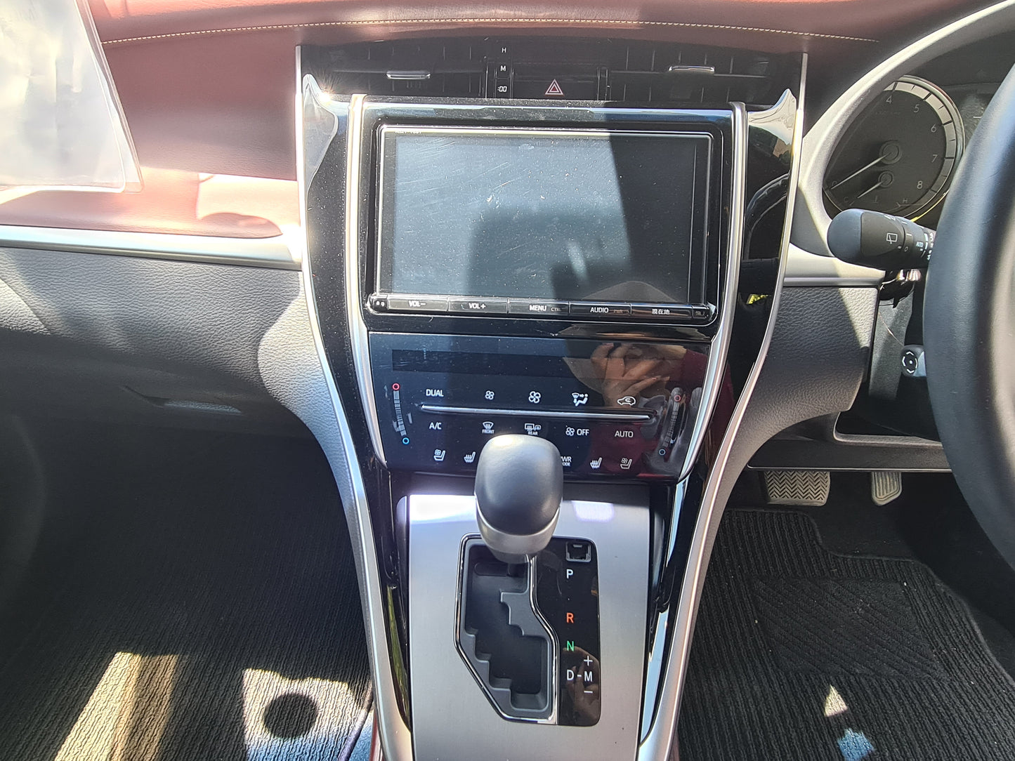 708. Toyota harrier Premium metal and leather package 2017
