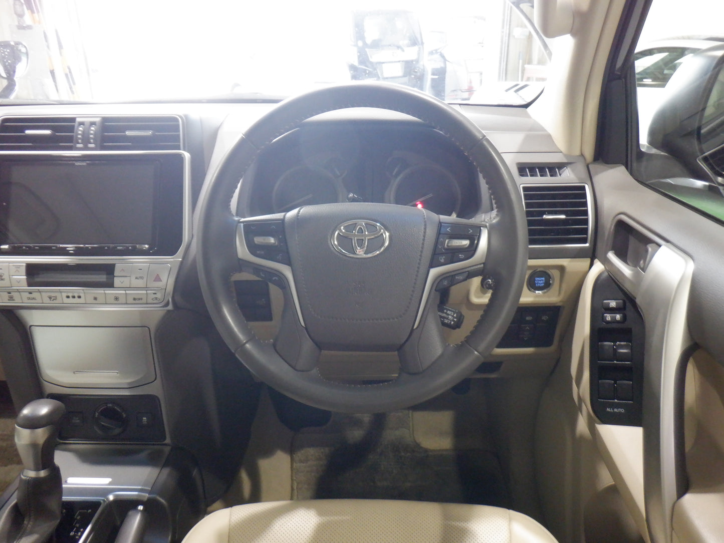 850 TOYOTA LAND CRUISER PRADO TX L PACKAGE MATTE BLACK EDITION 2022 / Milage: 34,500 Km