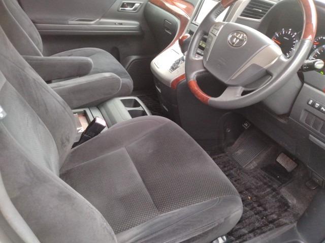 904 TOYOTA ALPHARD 240G 2010 / Milage: 175,228 Km