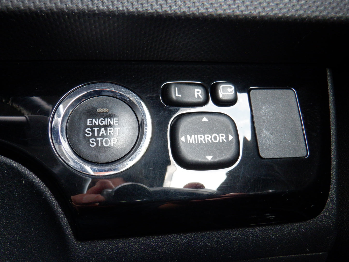 832 TOYOTA COROLLA RUMION 1.5G ON B LIMITED 2011 ,Milage: 118,500 Km