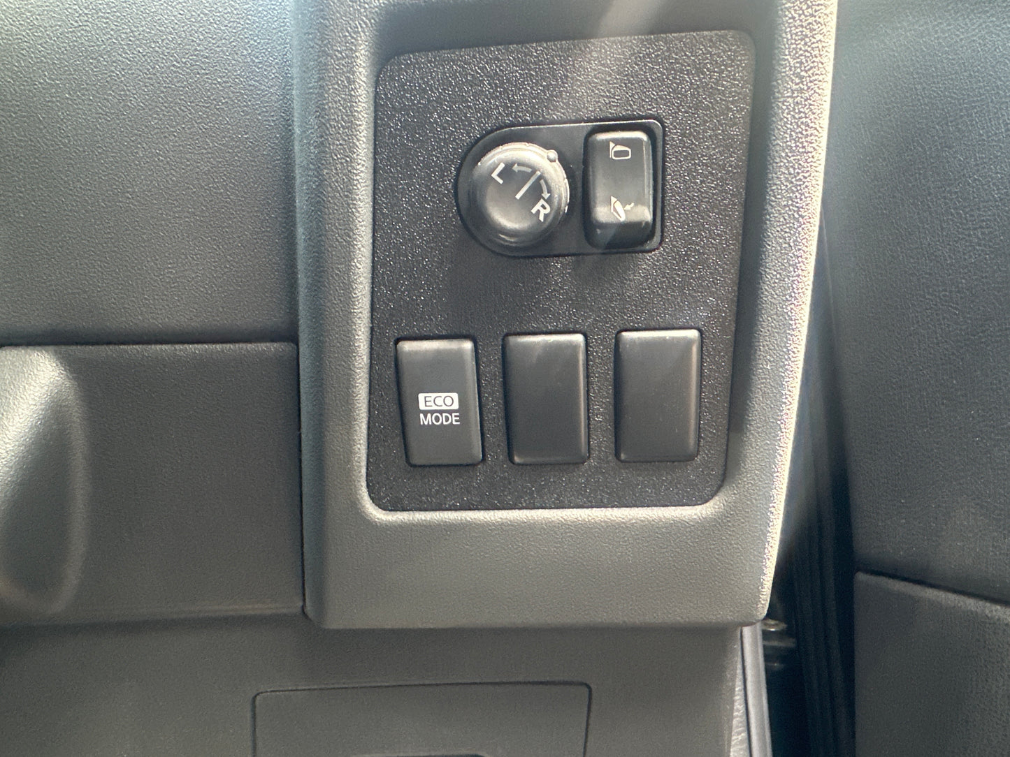 373. Nissan Dualis 20G/4/SV 2012