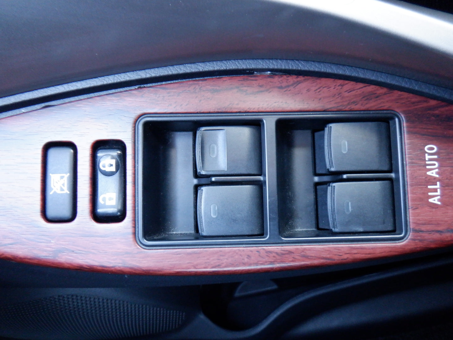 908 TOYOTA ALLION A20 2010 ZRT261-3016584