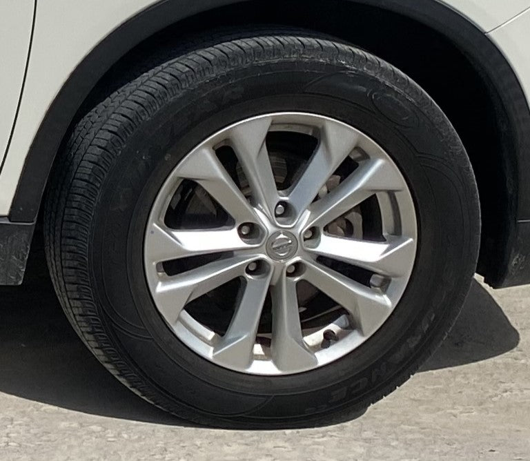 471. Nissan X-Trail 20X 2015