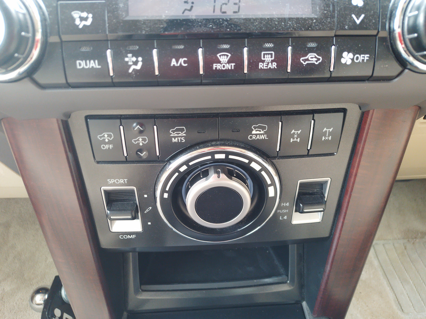 264. Toyota Land Cruiser Prado TZ-G 2015