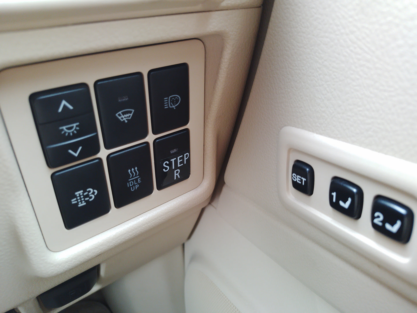 264. Toyota Land Cruiser Prado TZ-G 2015