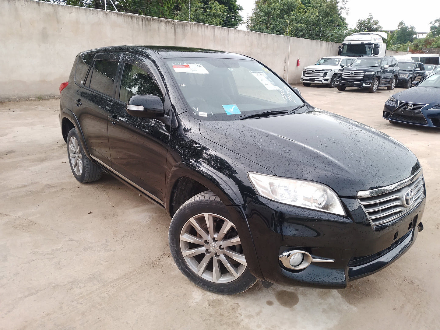 377. Toyota Vanguard 240S S-packege Alkantala 2013