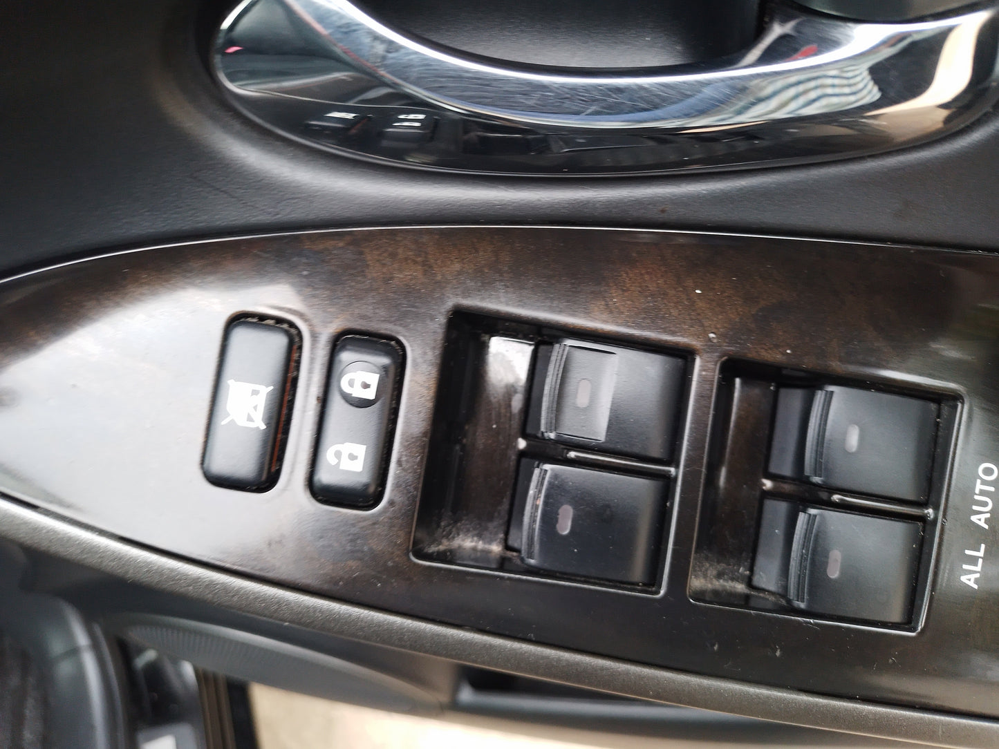 377. Toyota Vanguard 240S S-packege Alkantala 2013
