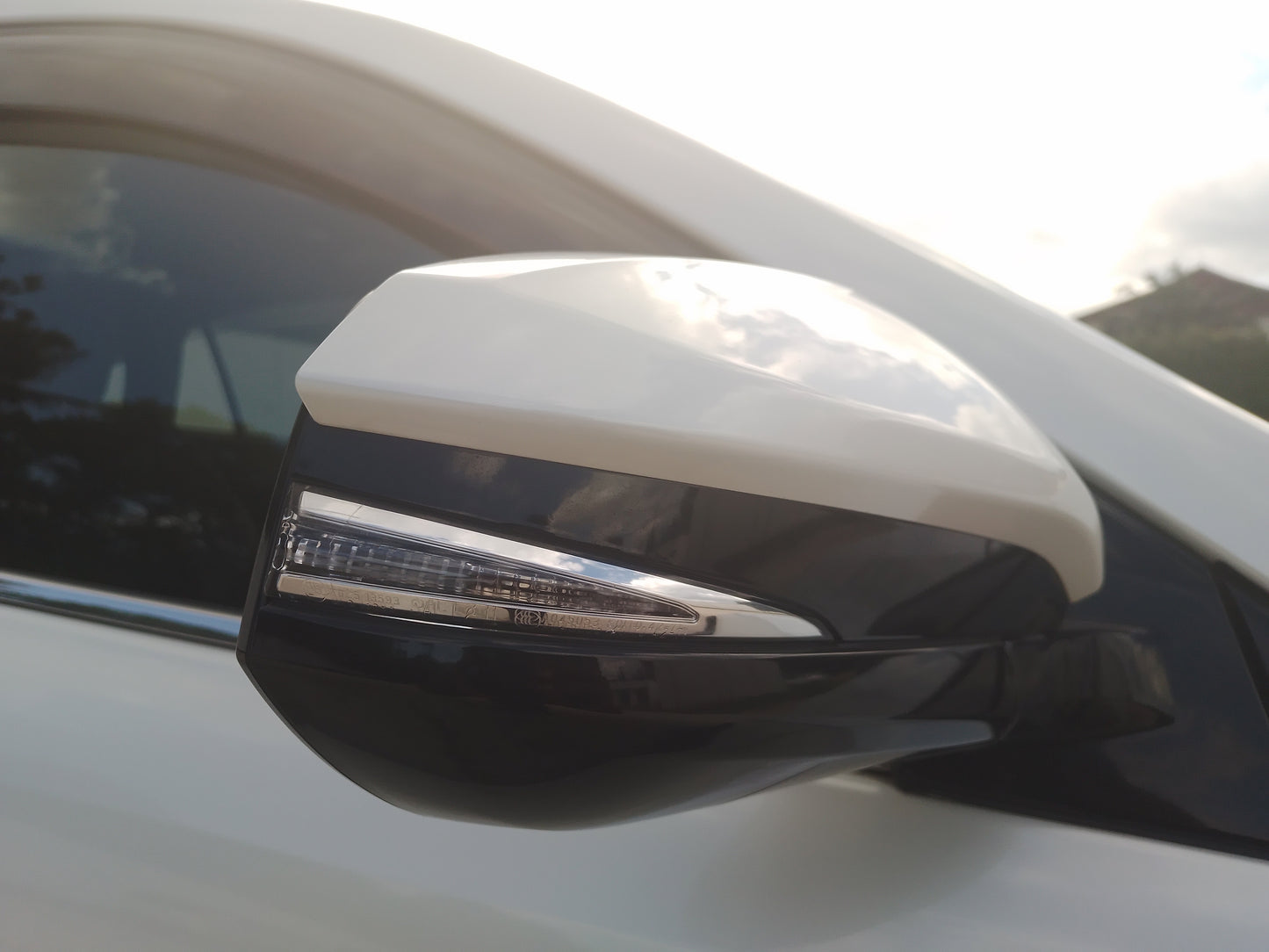 391. Toyota Harrier Elegance 2014