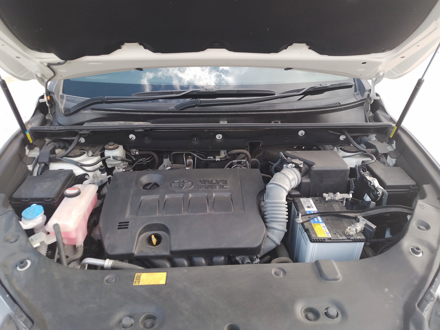 391. Toyota Harrier Elegance 2014
