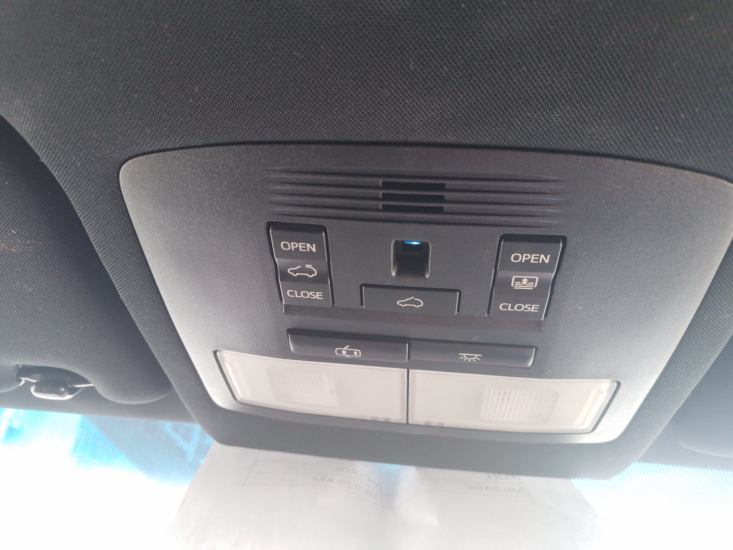 392. Toyota Harrier Elegance 2014
