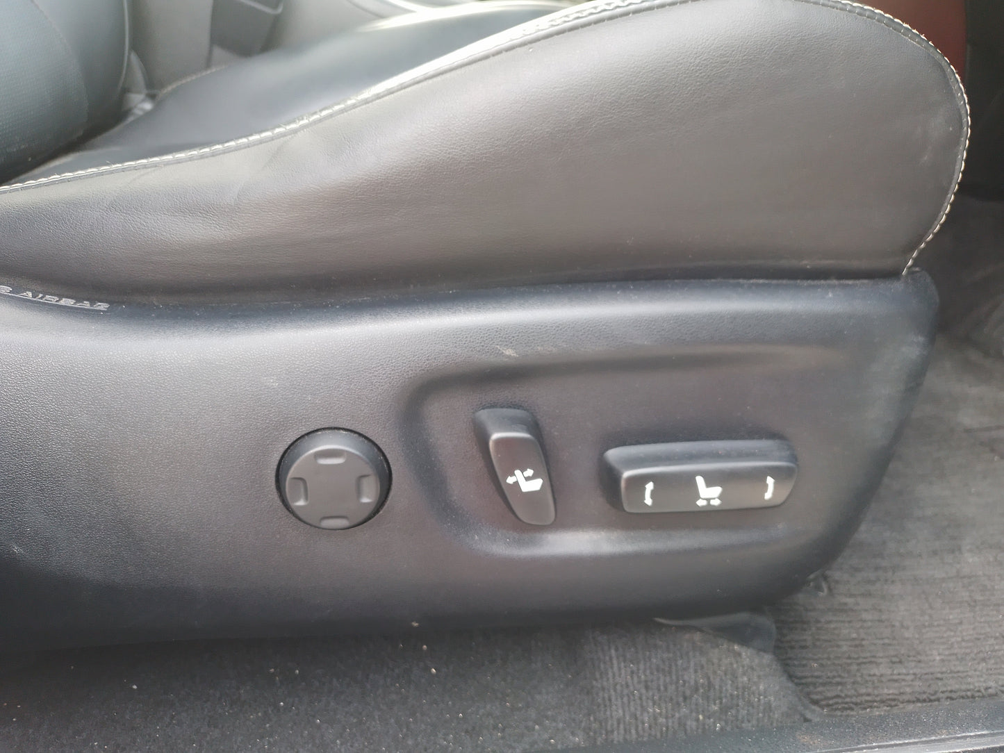 392. Toyota Harrier Elegance 2014