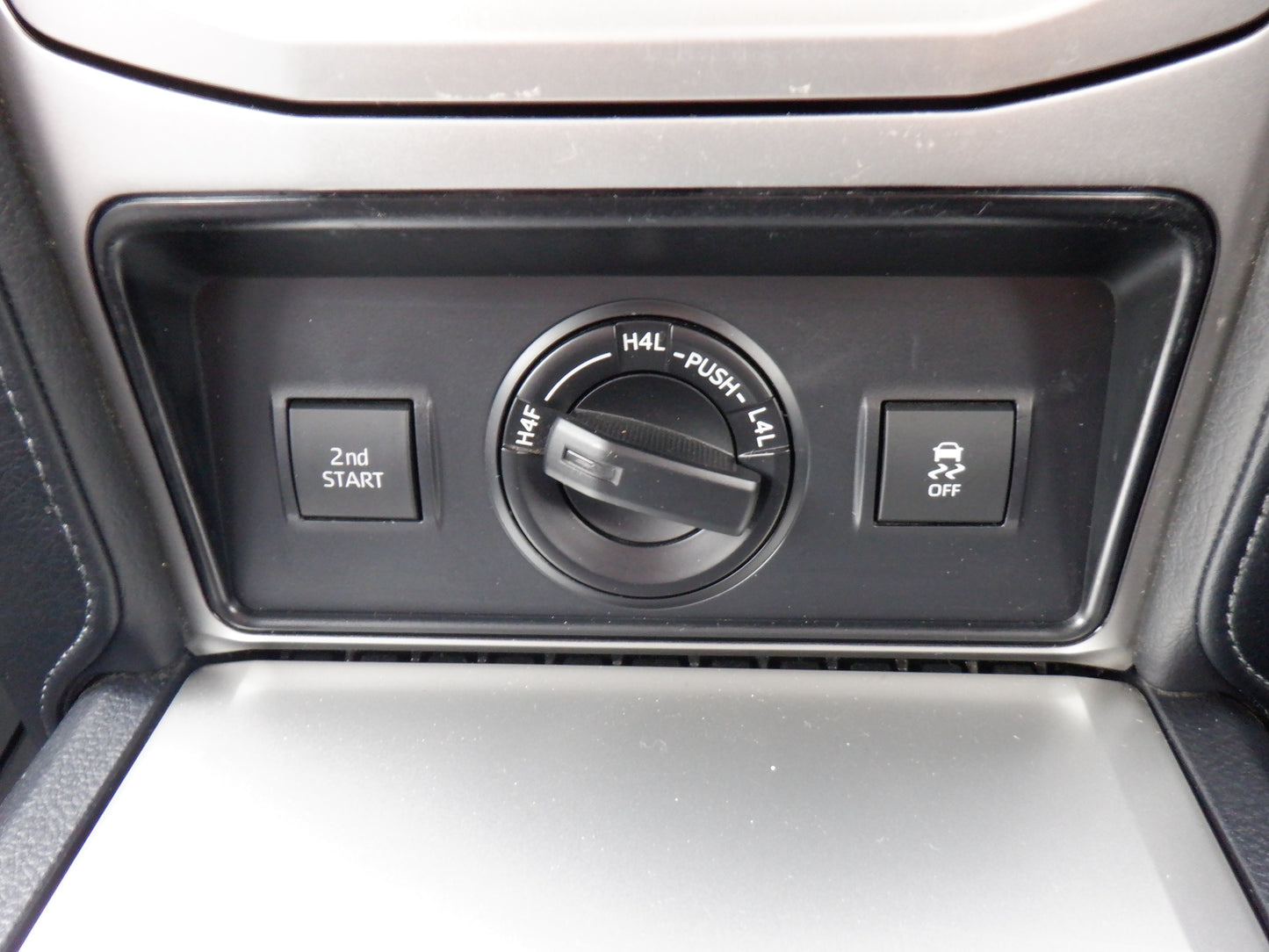 878 TOYOTA LAND CRUISER PRADO TX L PACKAGE 2018 TRJ150-0082934