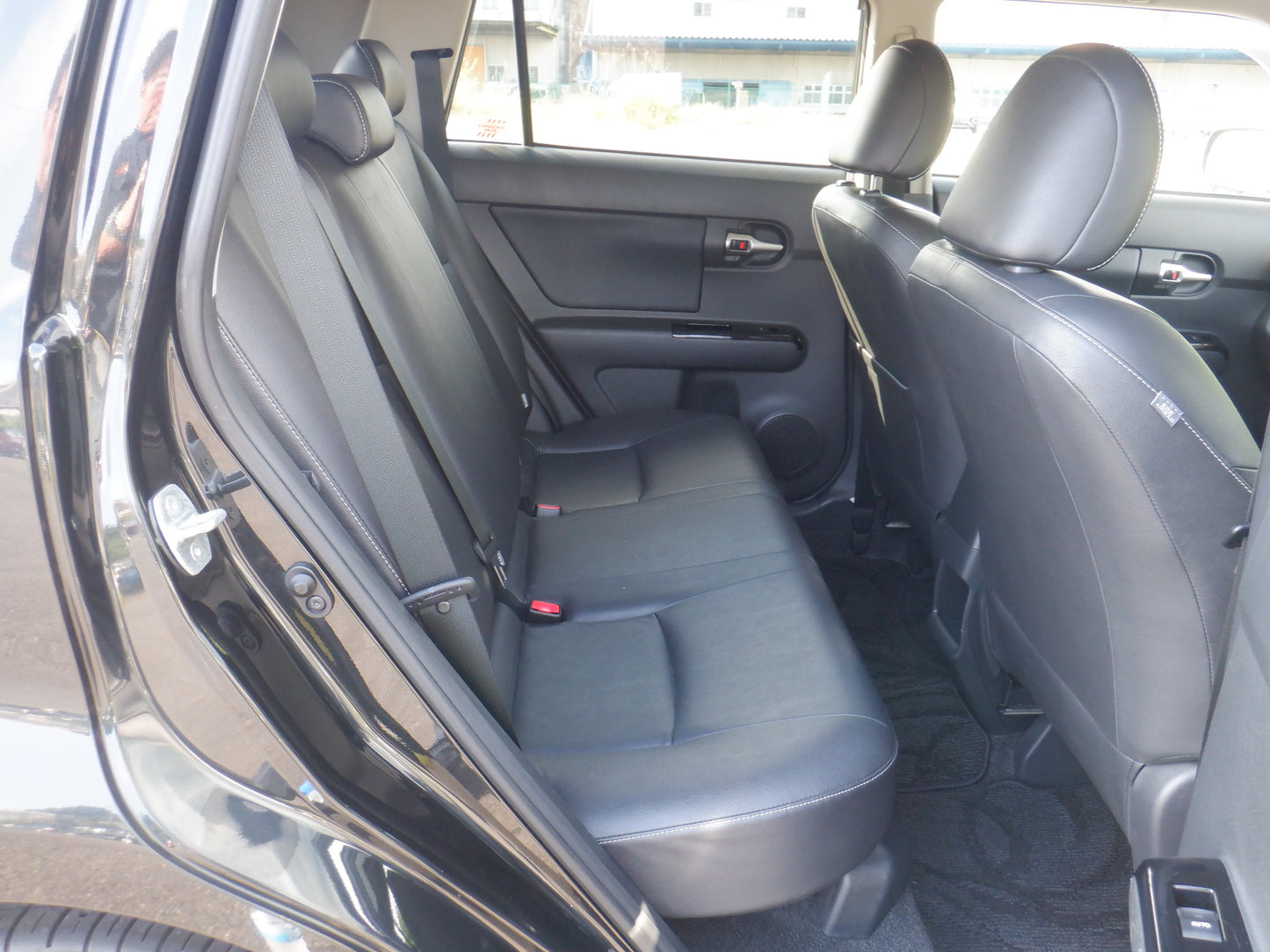 832 TOYOTA COROLLA RUMION 1.5G ON B LIMITED 2011 ,Milage: 118,500 Km
