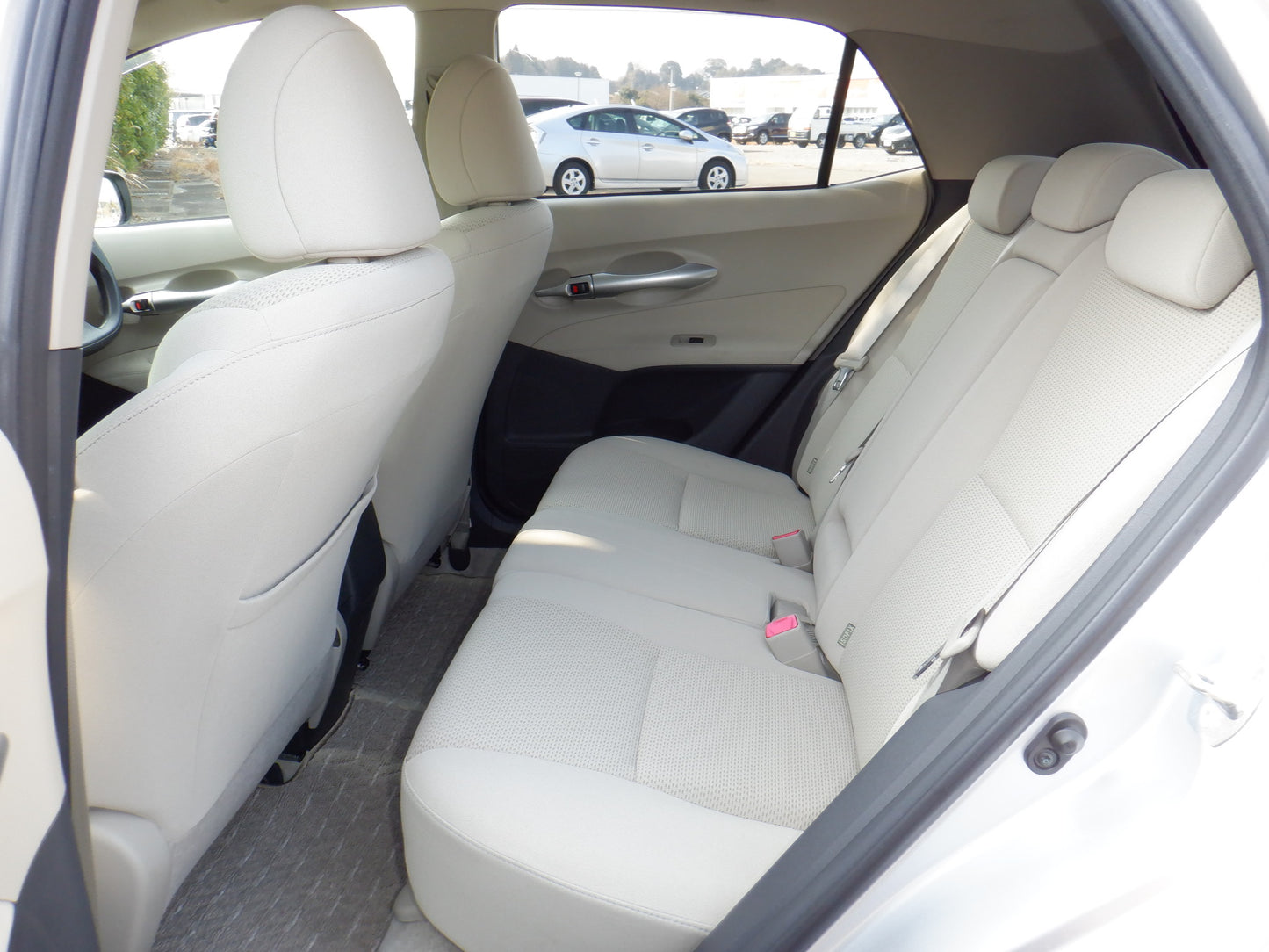 840 TOYOTA AURIS 150X M PACKAGE 2010 / Mileage: 52,200 km