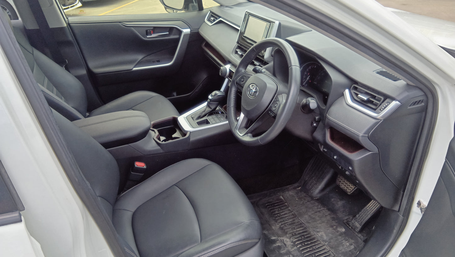 844. TOYOTA RAV-4 G 2020
