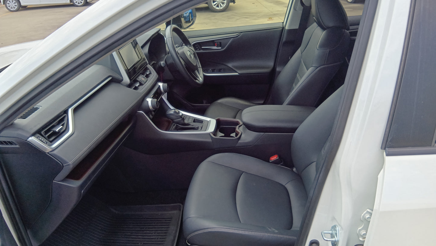 844. TOYOTA RAV-4 G 2020