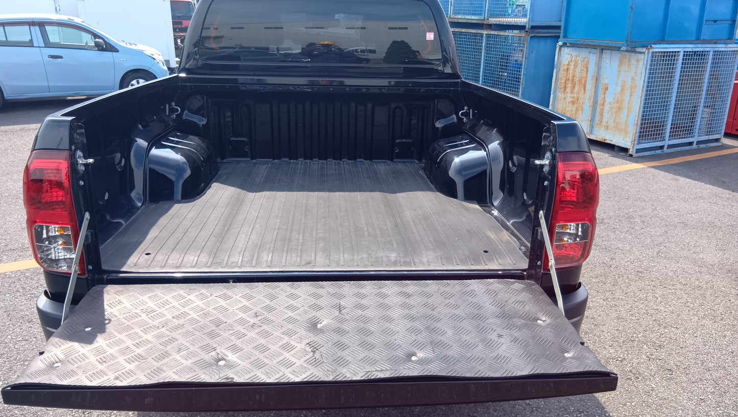 845. TOYOTA HILUX Z BLACK RALLY EDITION 2019