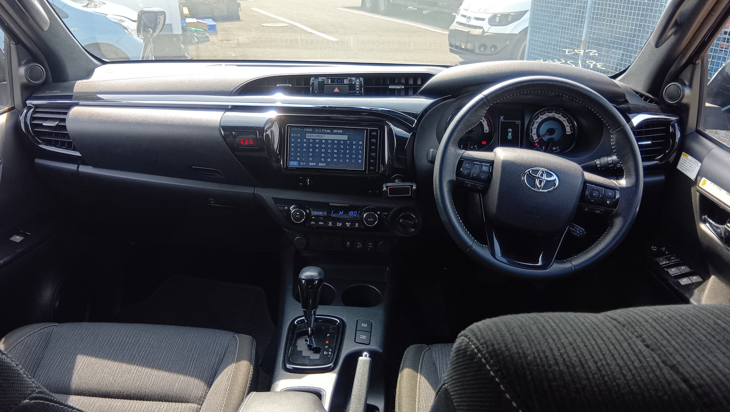845. TOYOTA HILUX Z BLACK RALLY EDITION 2019