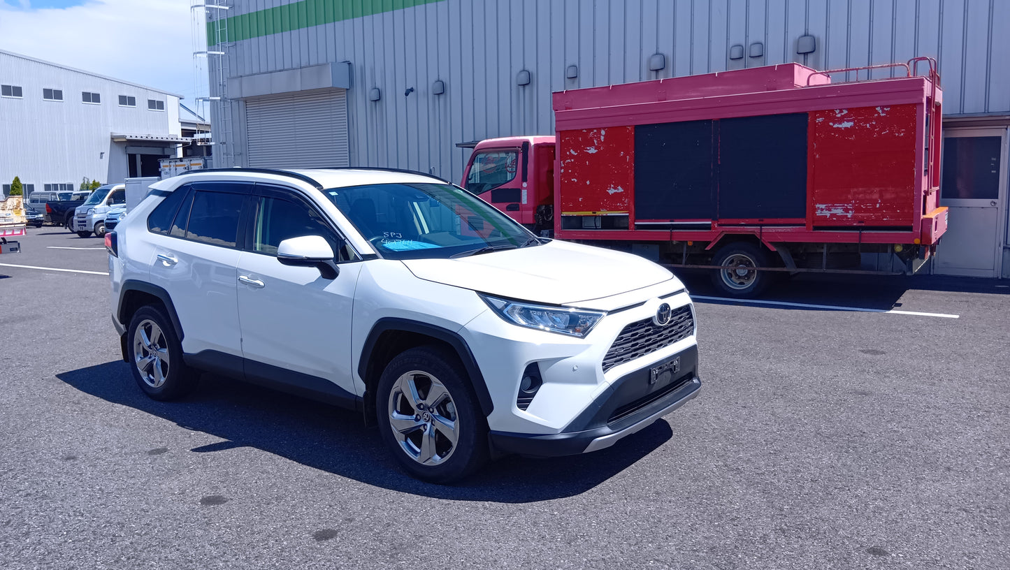 844. TOYOTA RAV-4 G 2020
