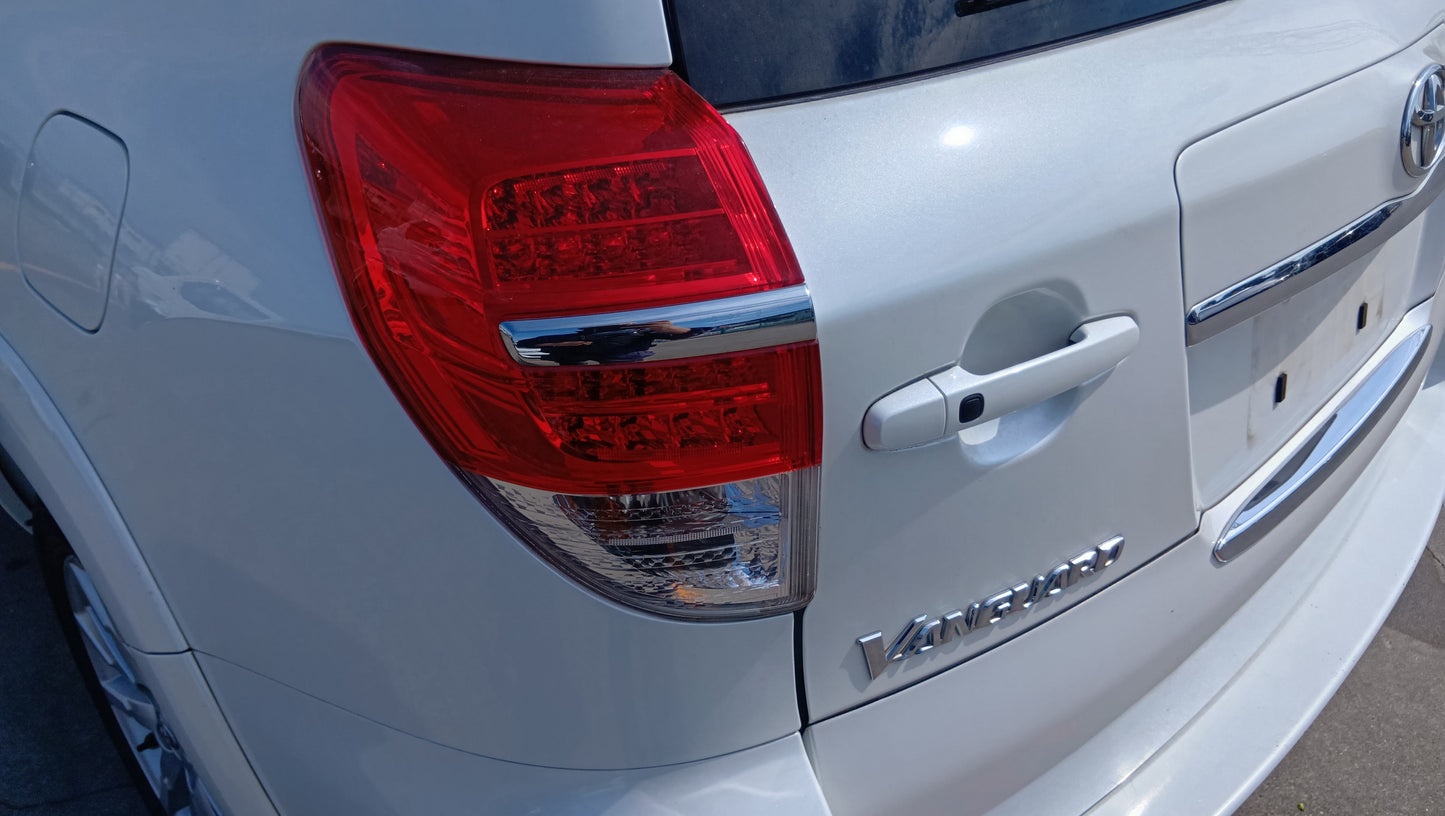 851. Toyota Vanguard 240S S-PKG 2011
