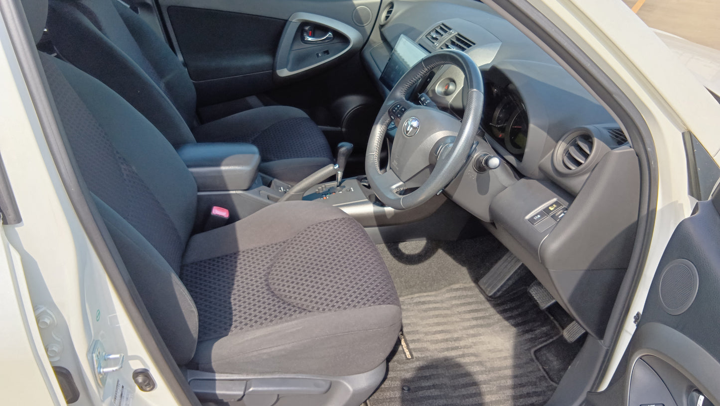 851. Toyota Vanguard 240S S-PKG 2011