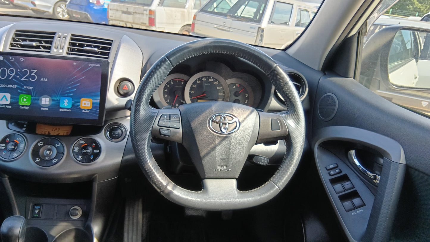 851. Toyota Vanguard 240S S-PKG 2011