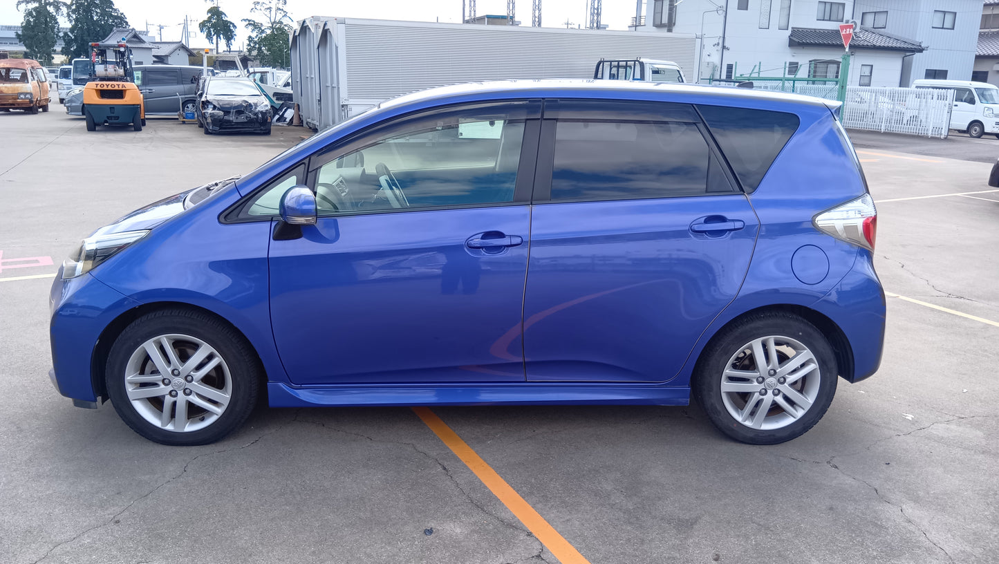 894. TOYOTA RACTIS S