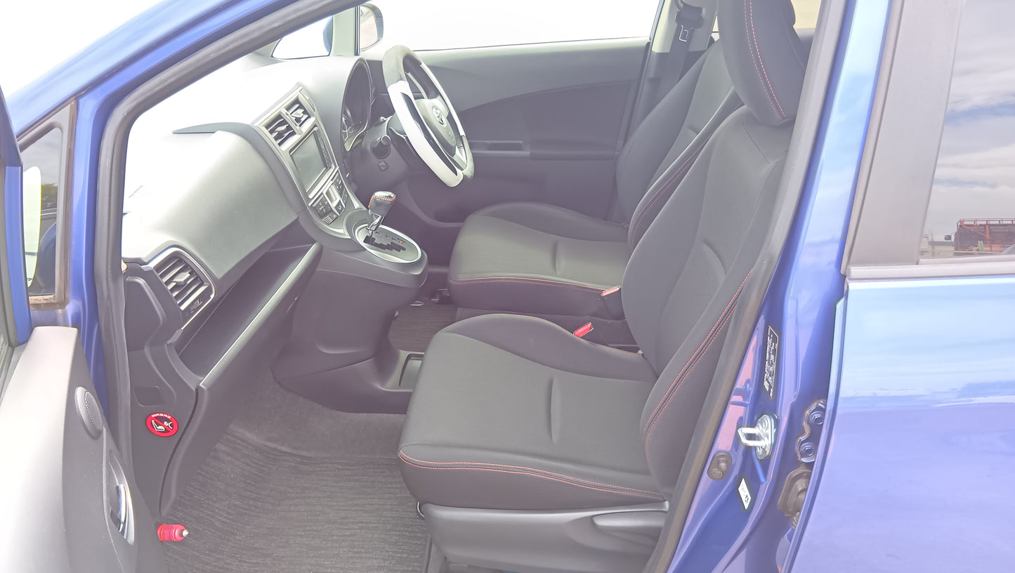 894. TOYOTA RACTIS S