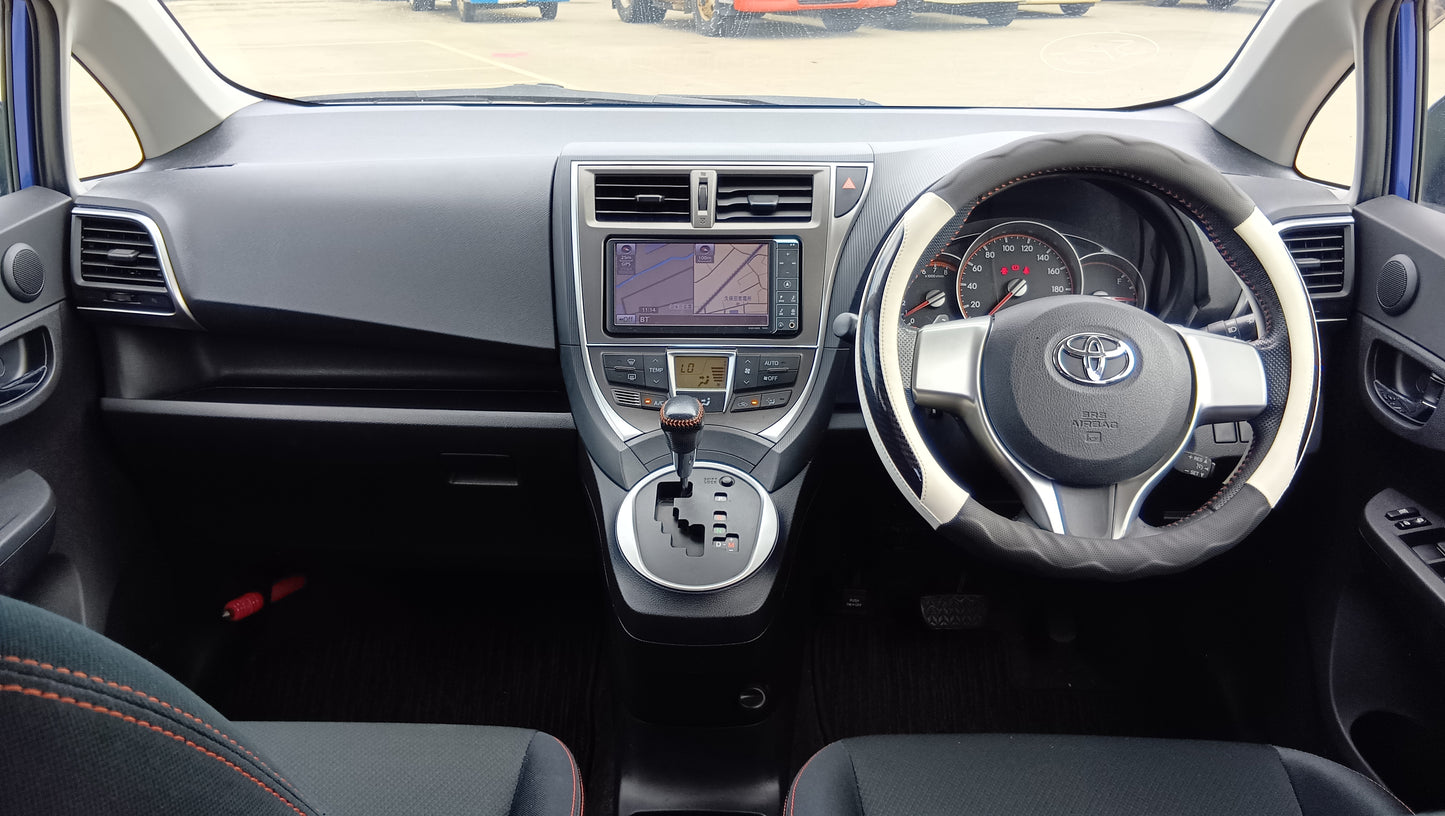 894. TOYOTA RACTIS S