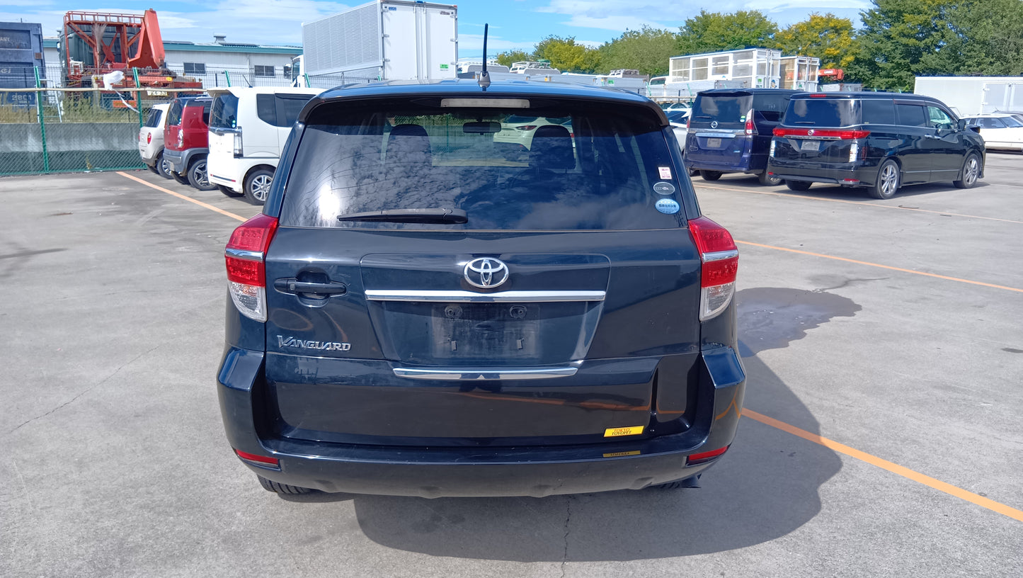 893. TOYOTA VANGUARD 240S 2011