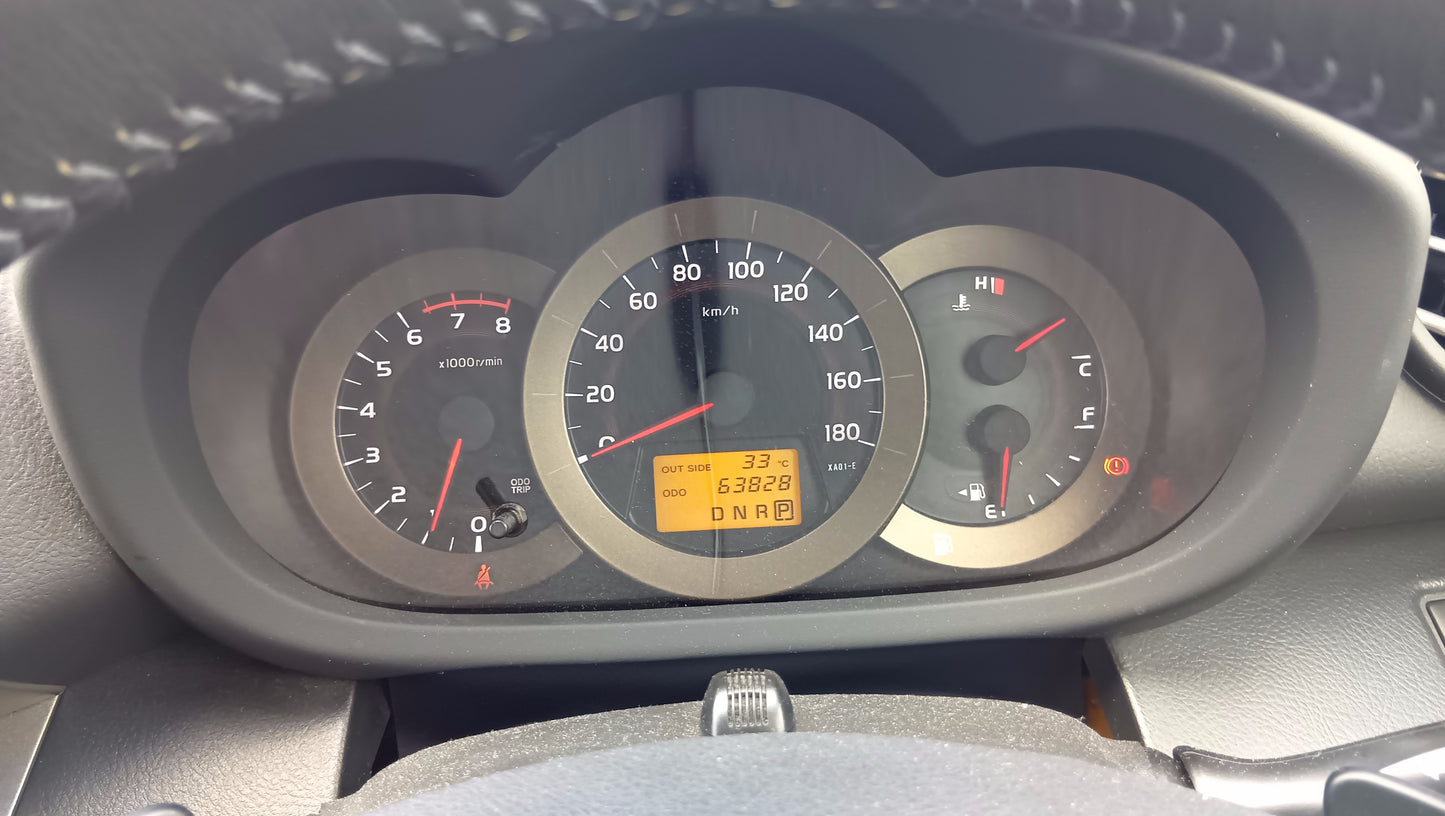 893. TOYOTA VANGUARD 240S 2011