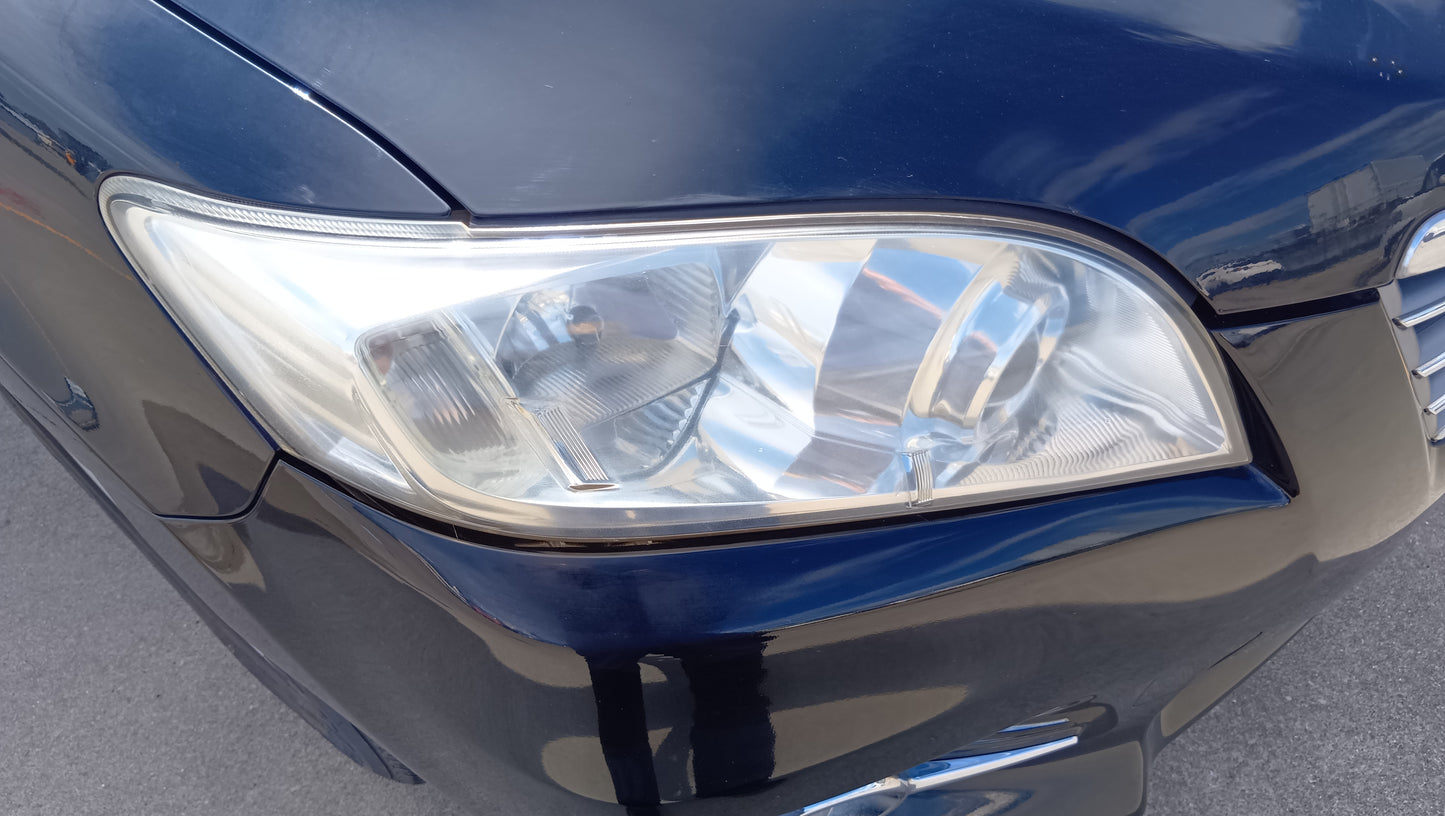 893. TOYOTA VANGUARD 240S 2011