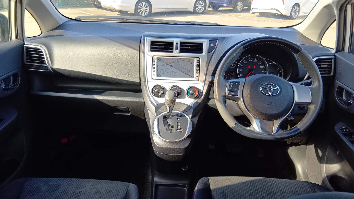 892. TOYOTA RACTIS LEPICE 2011