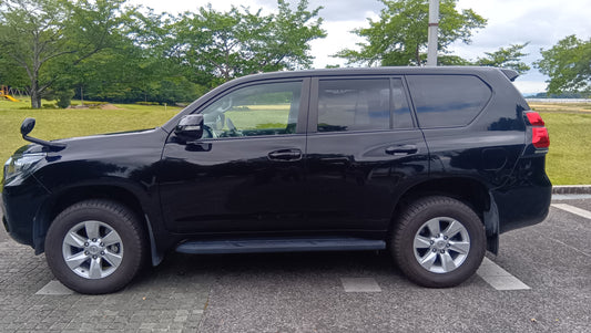 1046. TOYOTA LAND CRUISER PRADO TX