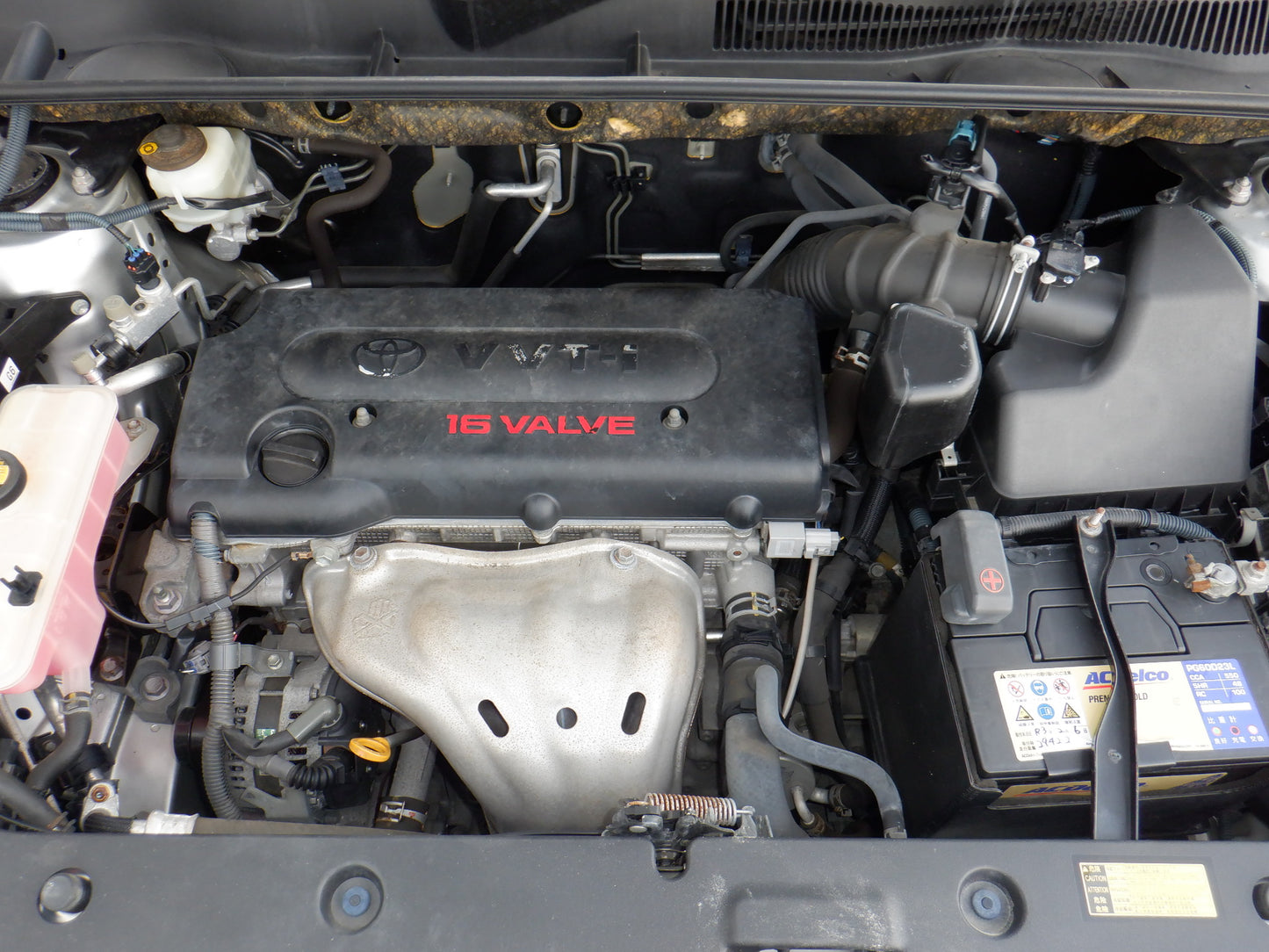 830 TOYOTA RAV4 STYLE 2011 Milage: 37,300 Km