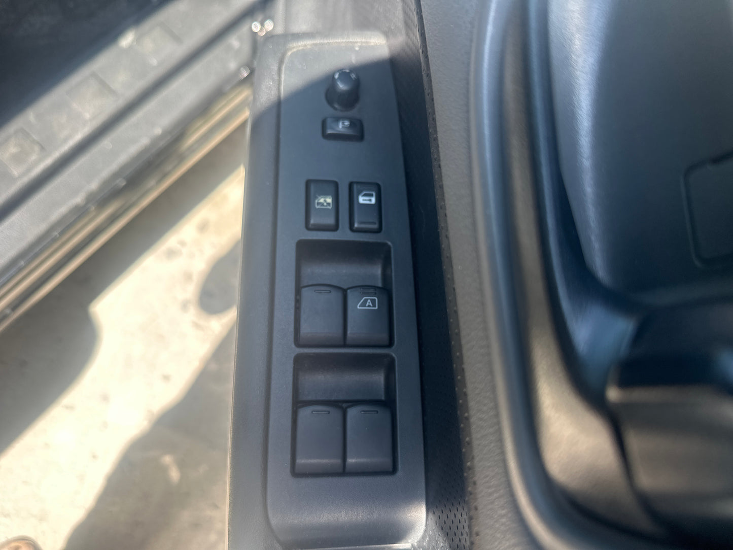 396. Nissan X-Trail S 2009