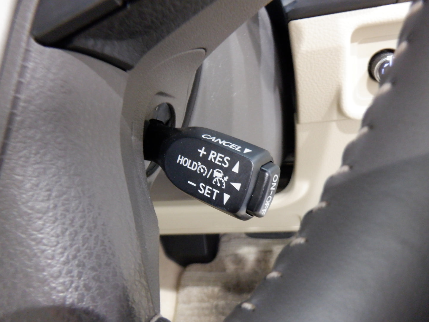 850 TOYOTA LAND CRUISER PRADO TX L PACKAGE MATTE BLACK EDITION 2022 / Milage: 34,500 Km