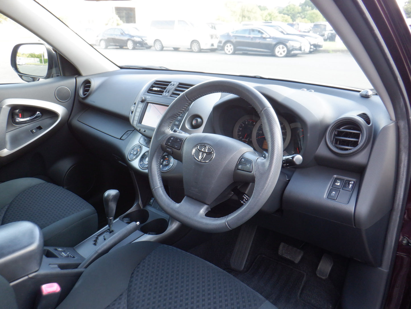 849 TOYOTA VANGUARD 240S S PACKAGE 2010 / Milage: 50,200 Km