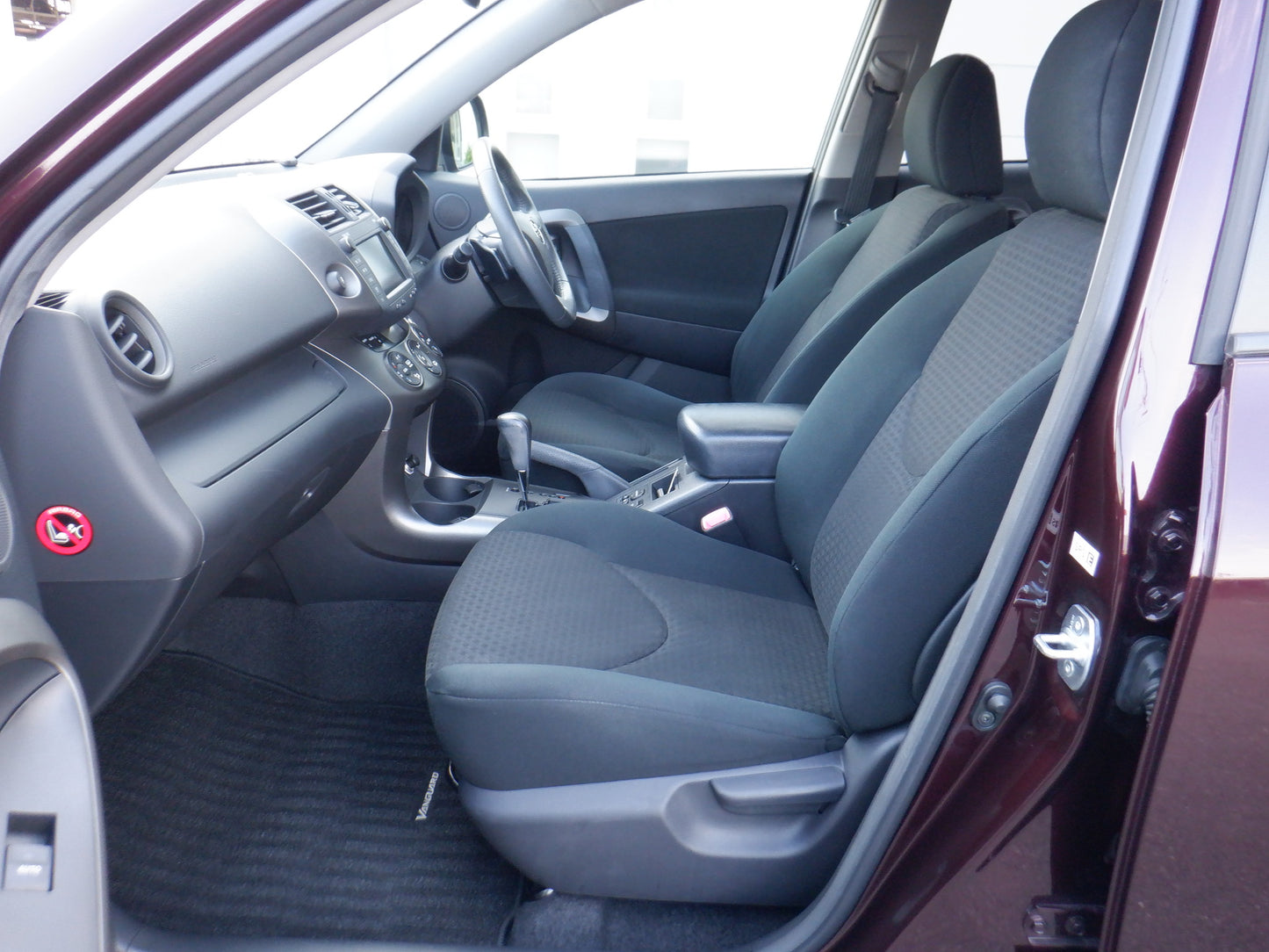 849 TOYOTA VANGUARD 240S S PACKAGE 2010 / Milage: 50,200 Km