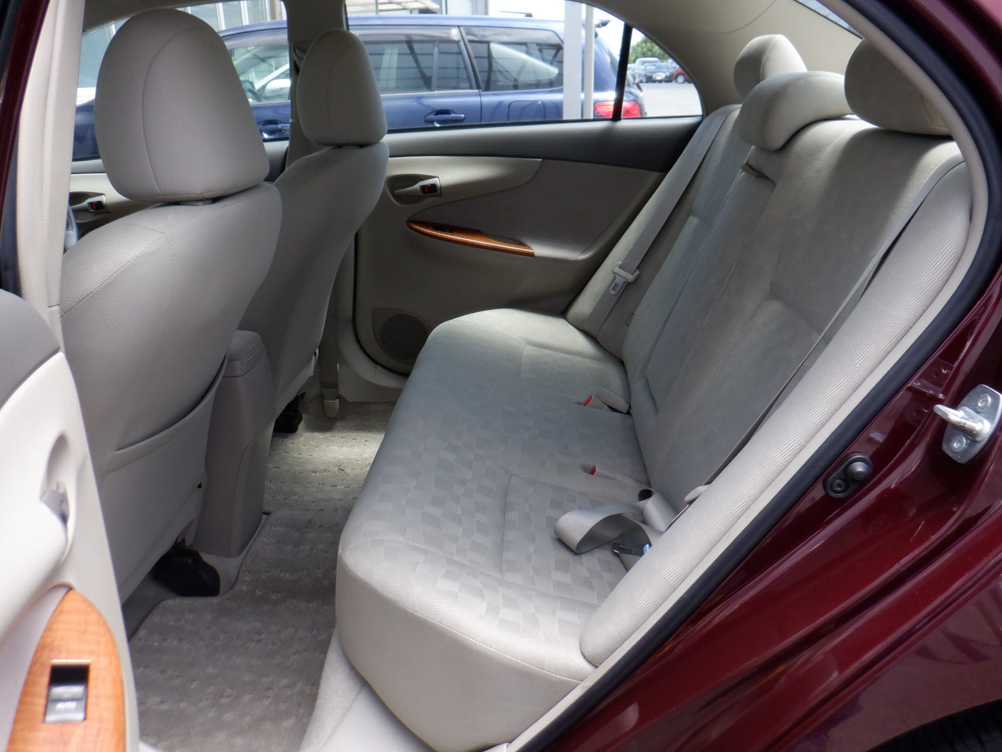835 TOYOTA COROLLA AXIO G 2010 ,Milage: 47,000 Km