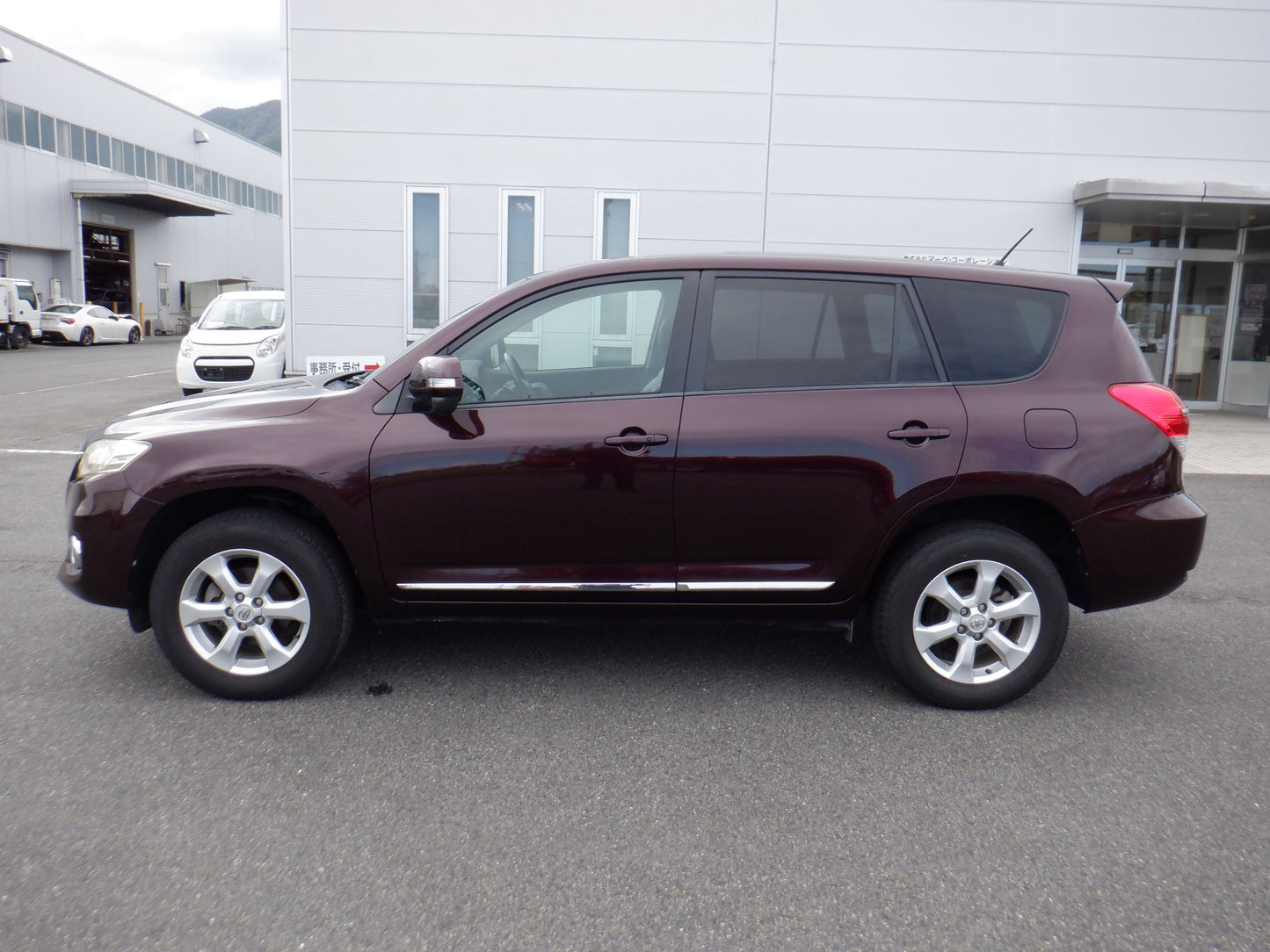 847 TOYOTA VANGUARD 240S G PACKAGE 2010 / Milage: 26,500 Km