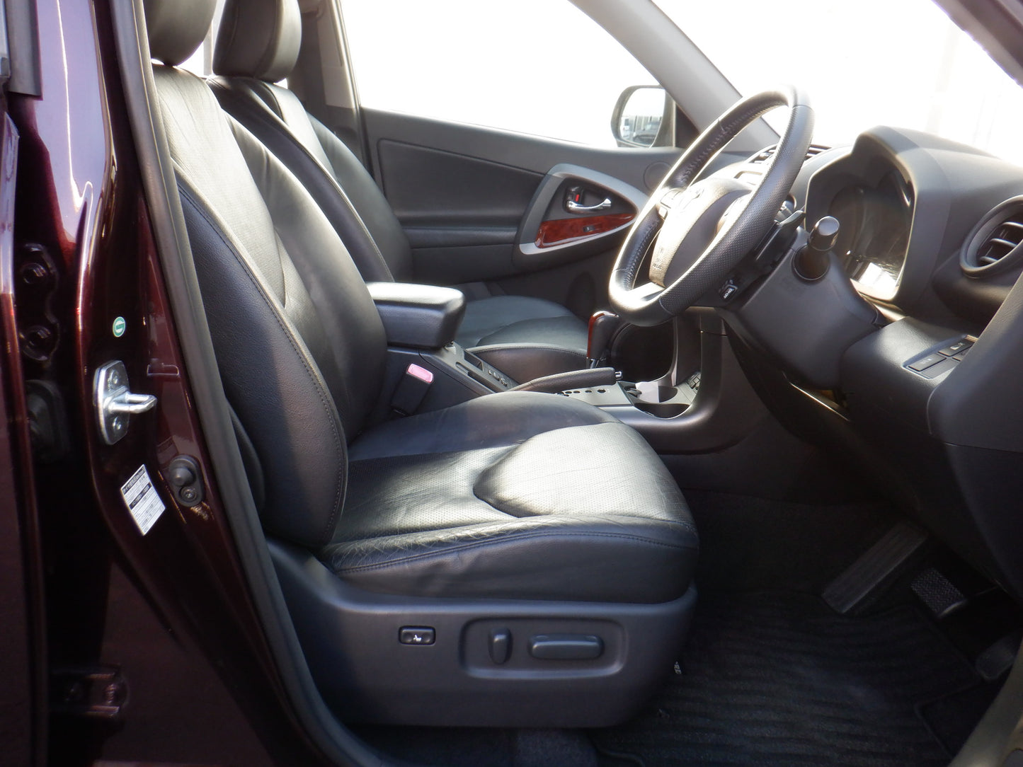 847 TOYOTA VANGUARD 240S G PACKAGE 2010 / Milage: 26,500 Km