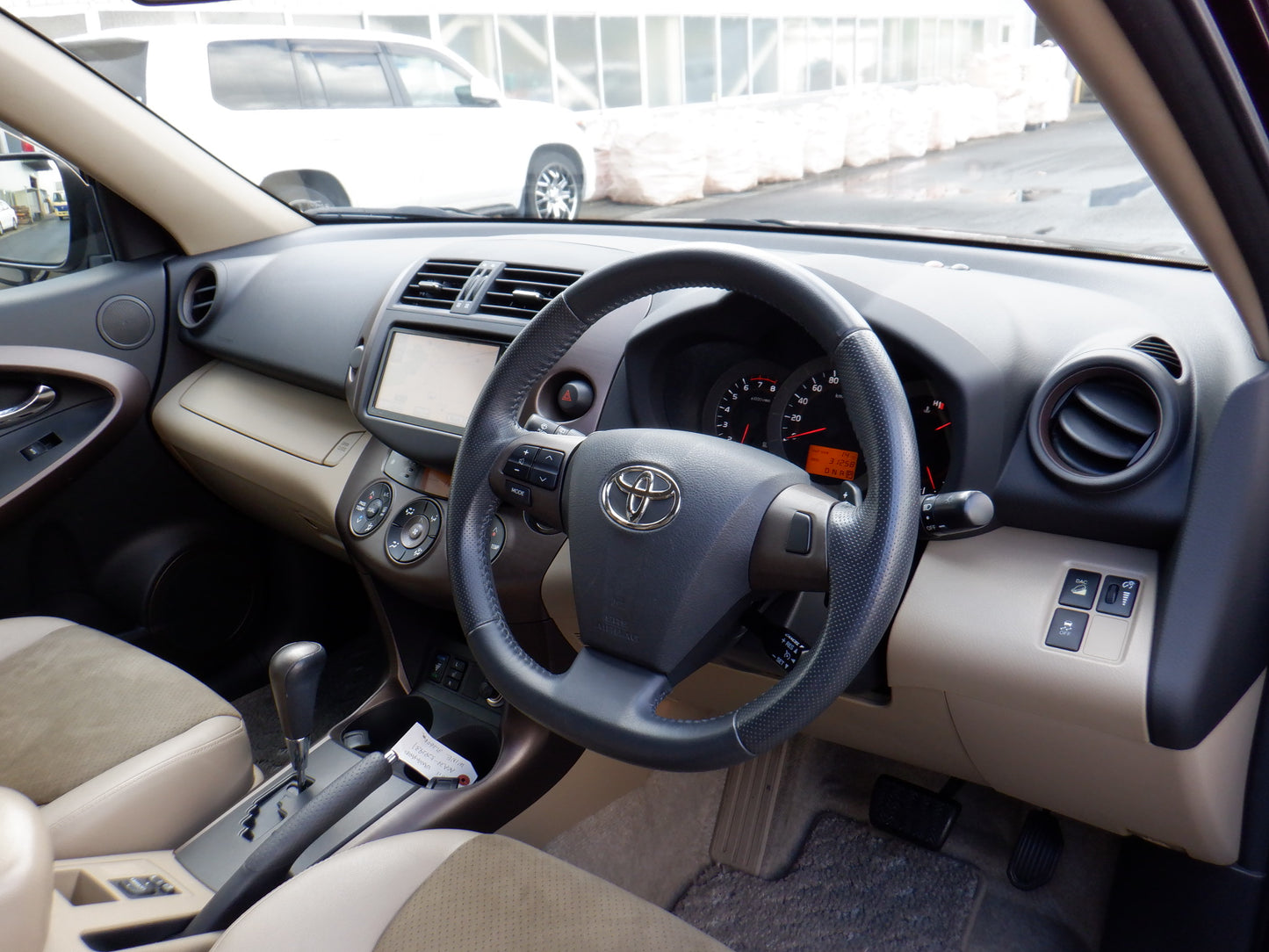 848 TOYOTA VANGUARD 240S G PACKAGE 2011 / Milage: 31,300 Km