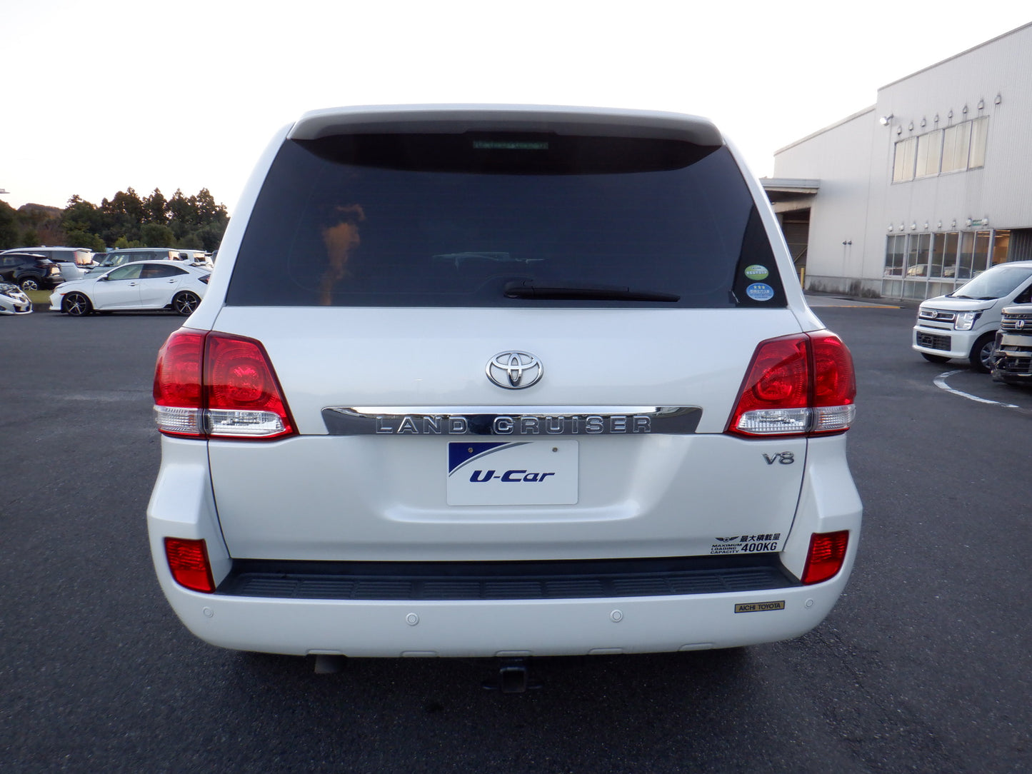 841 TOYOTA LAND CRUISER AX 2008 / Milage: 88,500Km
