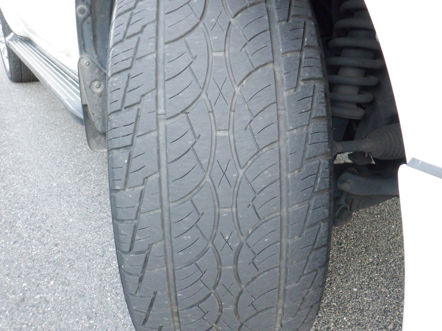841 TOYOTA LAND CRUISER AX 2008 / Milage: 88,500Km