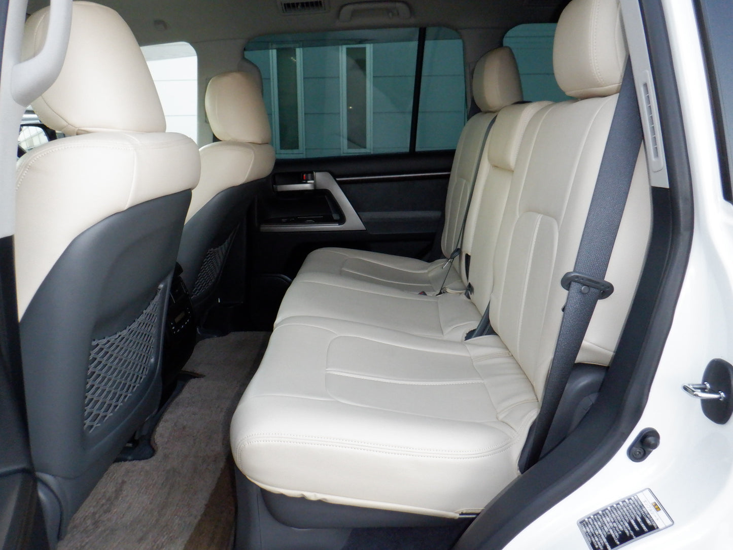 841 TOYOTA LAND CRUISER AX 2008 / Milage: 88,500Km