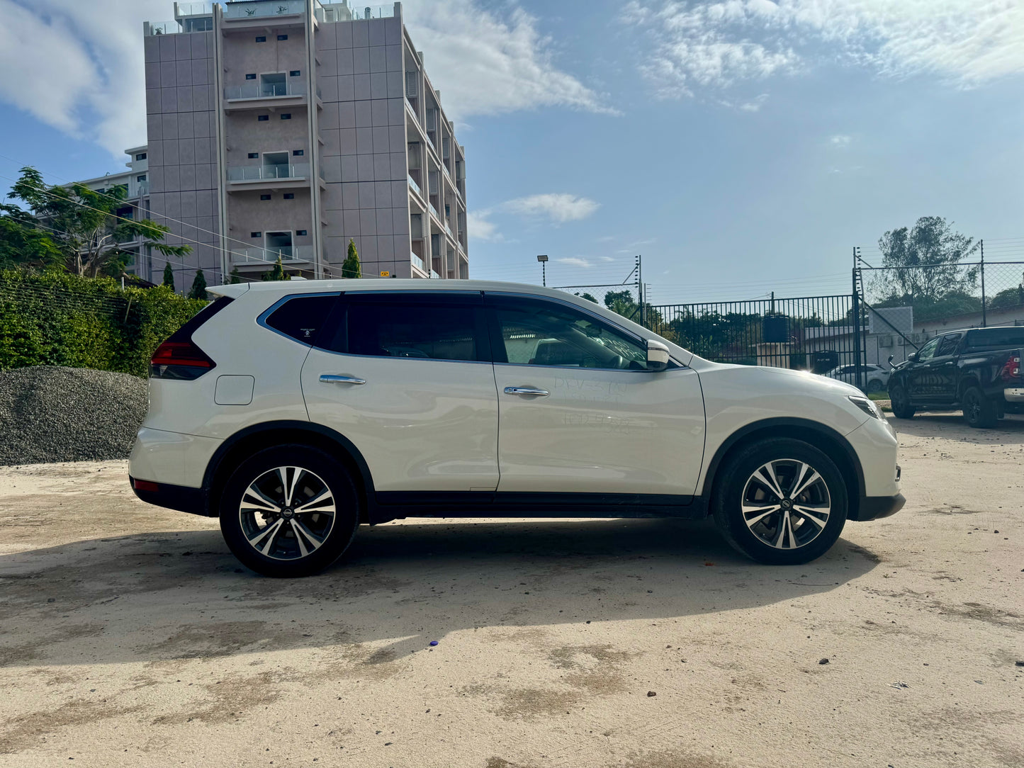635. Nissan X-Trail 20X 2017