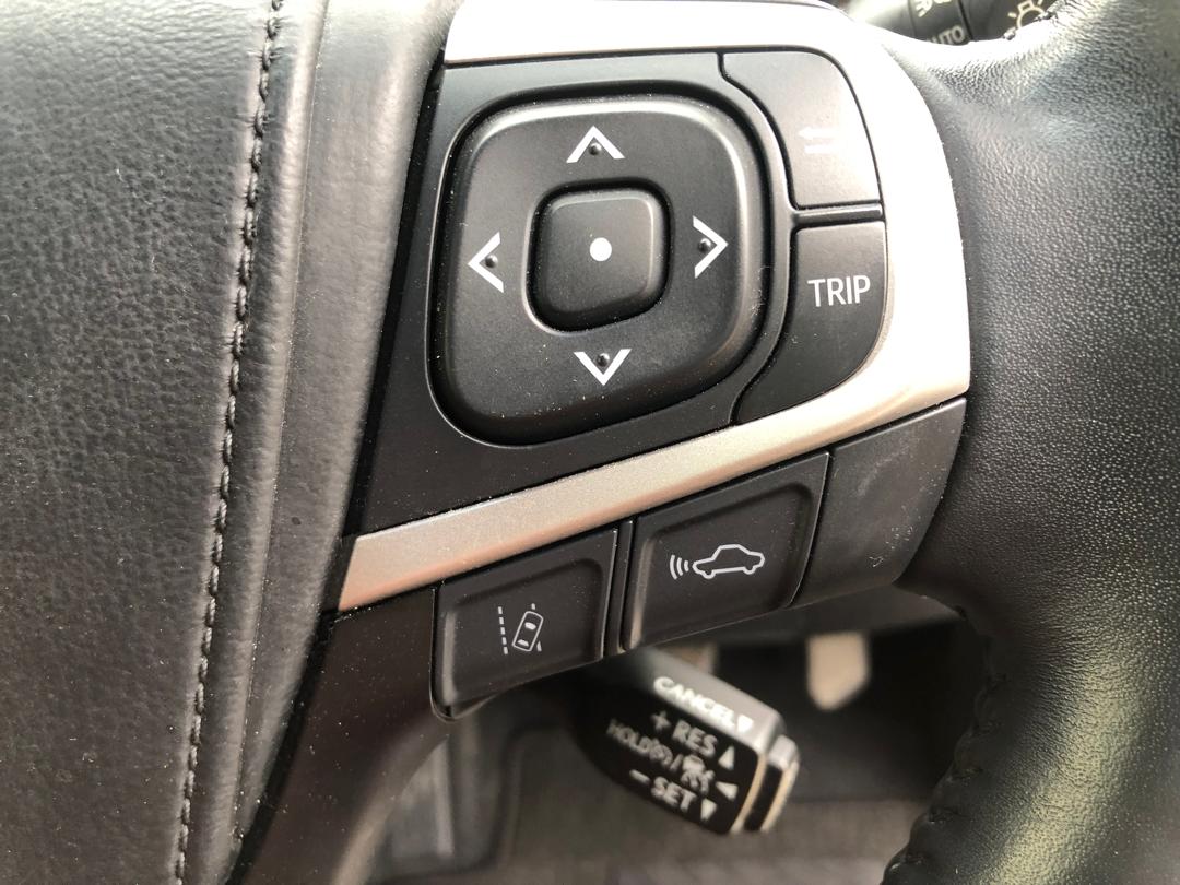 766. Toyota Harrier Premium 2018