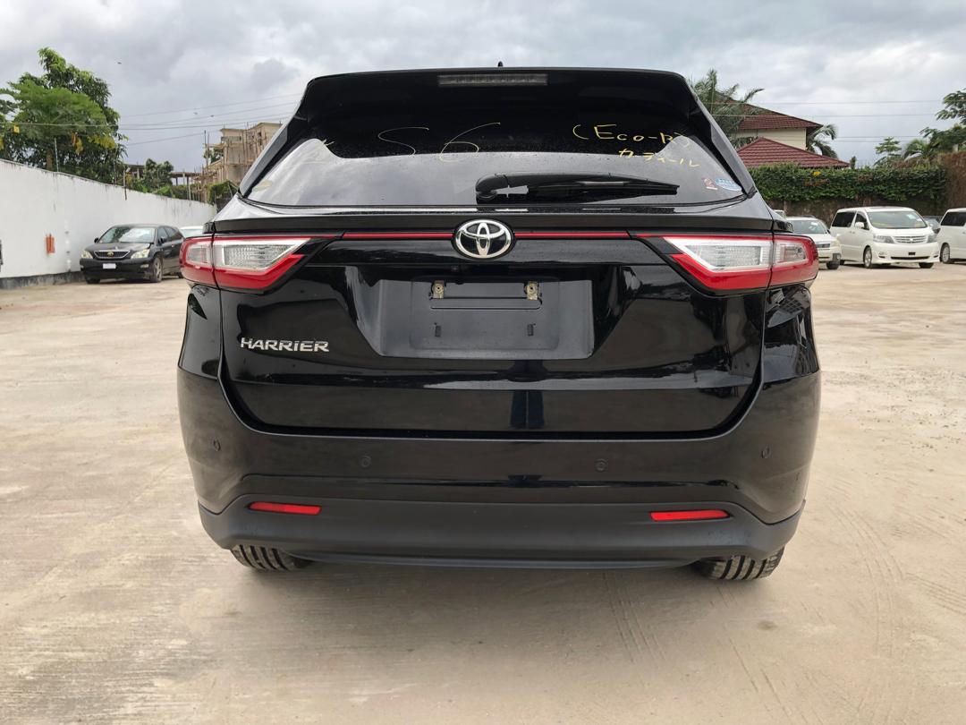 766. Toyota Harrier Premium 2018