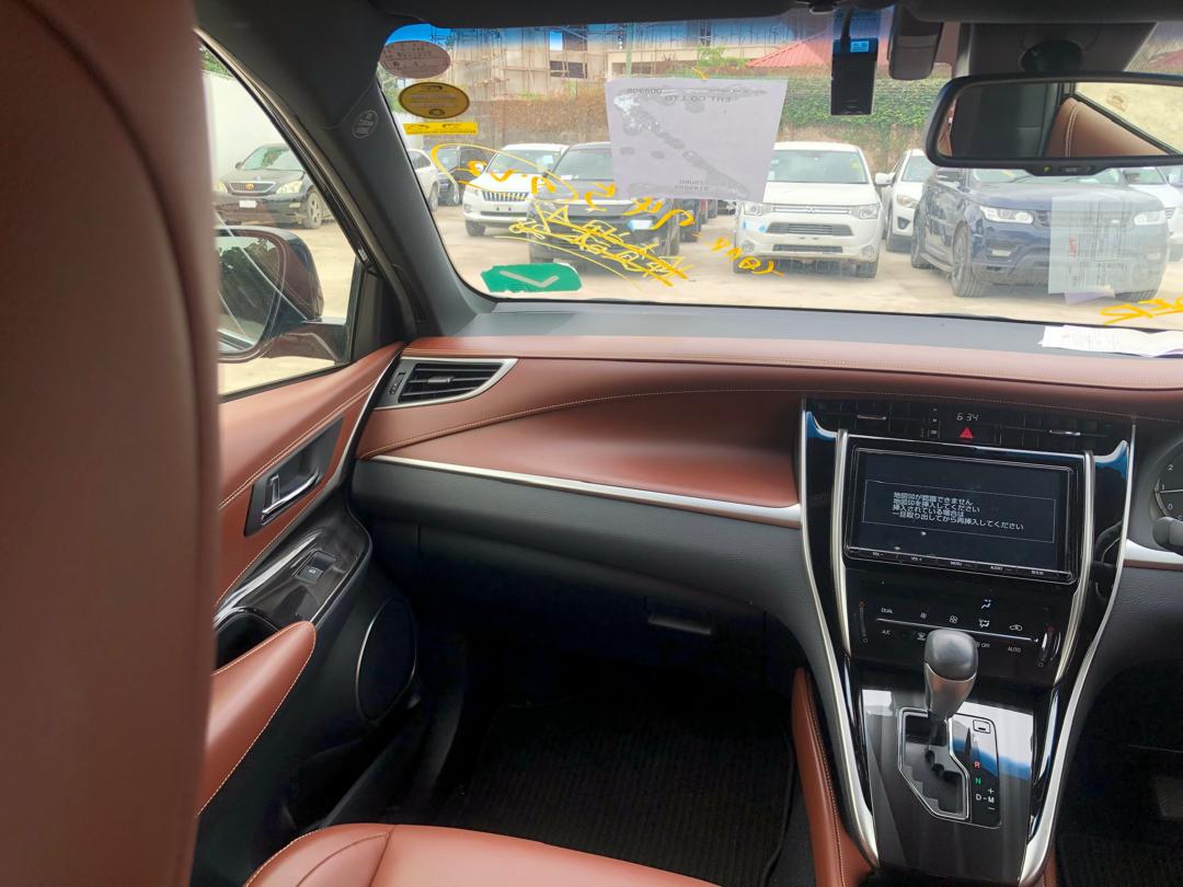 766. Toyota Harrier Premium 2018